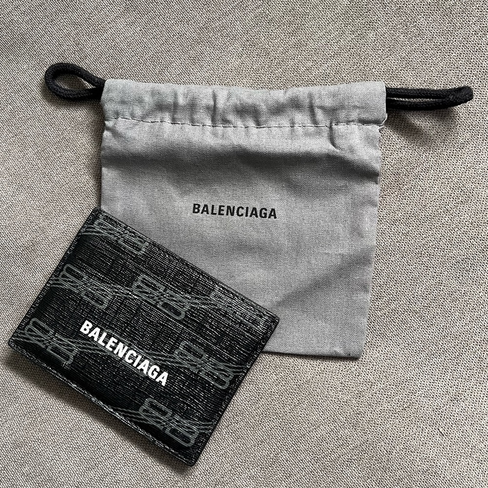Balenciaga card holder perfect condition